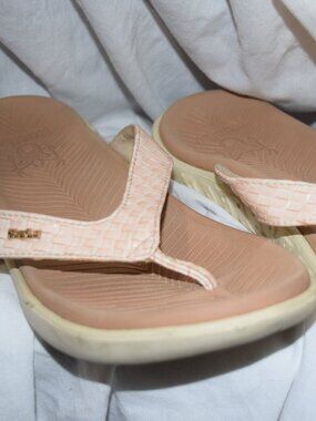 Kuailu women’s sandals, Size  10-11